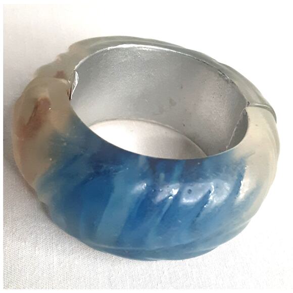 Chunky Smokey Acrylic Hinge Bracelet Blue Beige  Textured Pattern - Picture 5 of 10